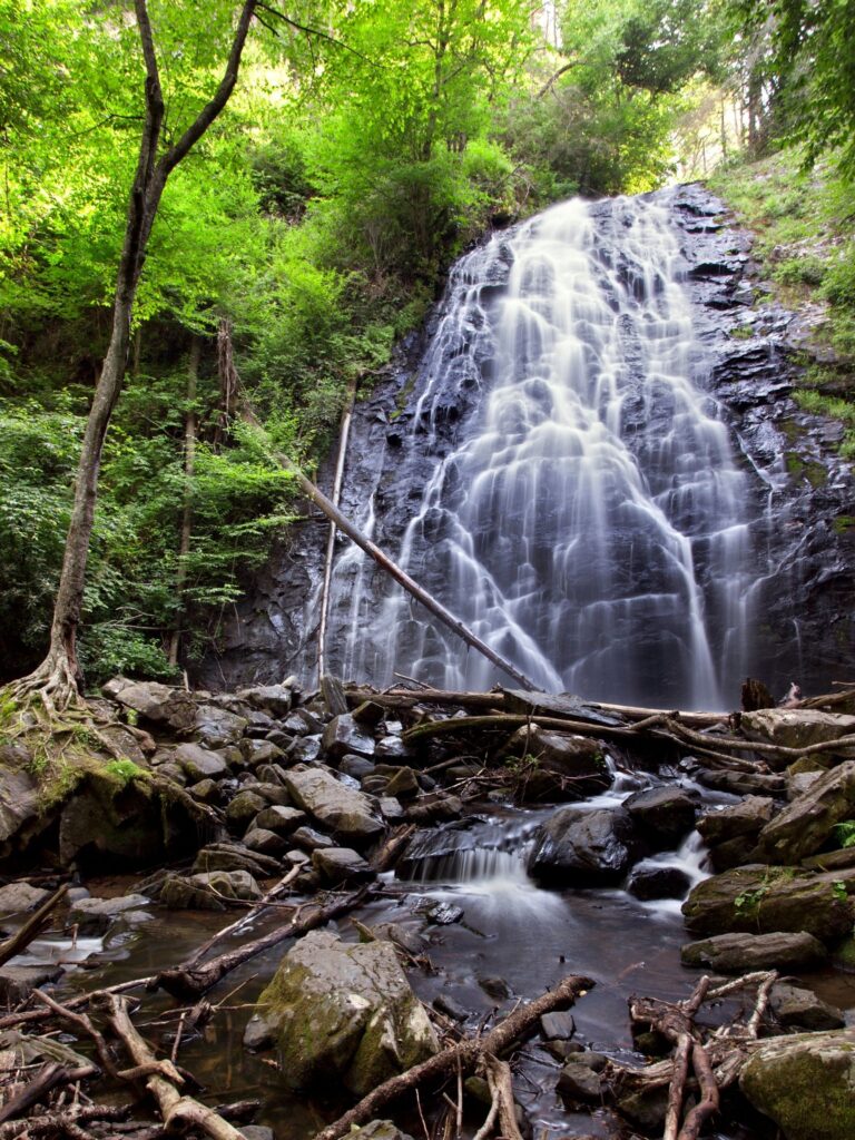 23 STUNNING Waterfalls Near Asheville You Shouldn't Miss - Lost In The ...