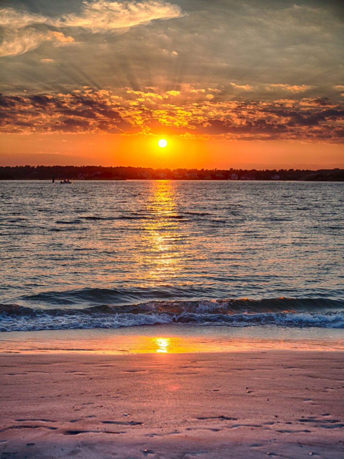 25 BEST North Carolina Beaches To Visit (2024)