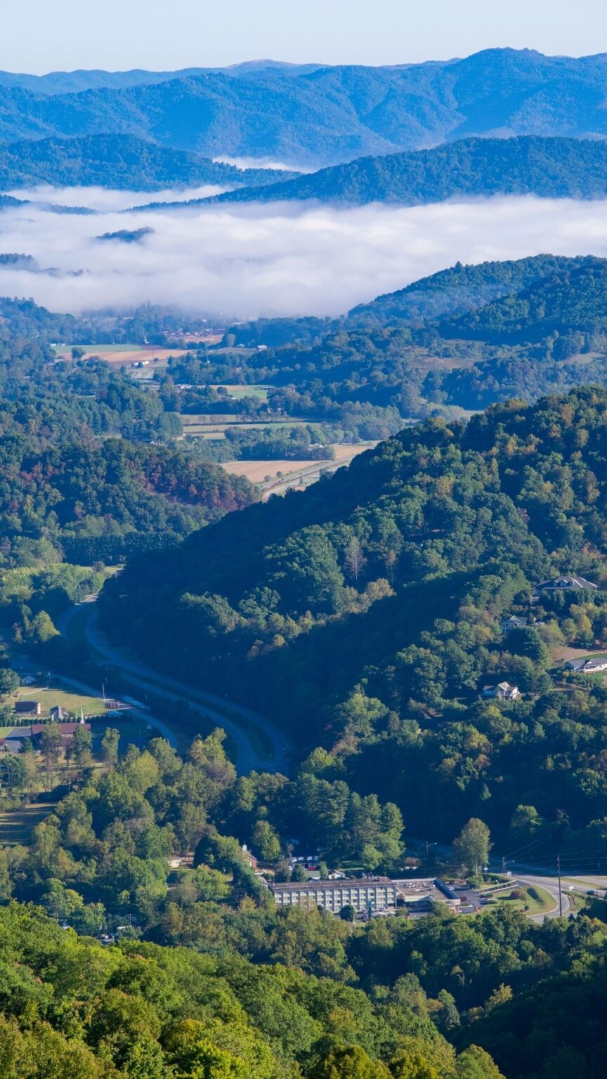 32 BEST North Carolina Mountain Towns To Visit - Lost In The Carolinas