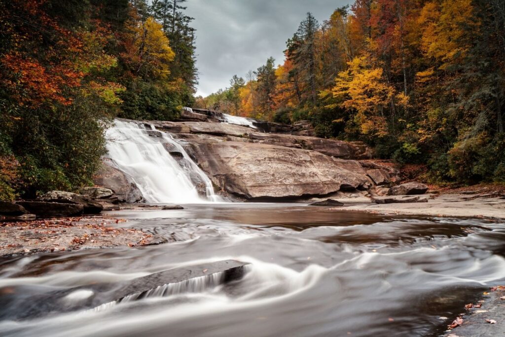 30 North Carolina Waterfalls You WON'T Believe Exist