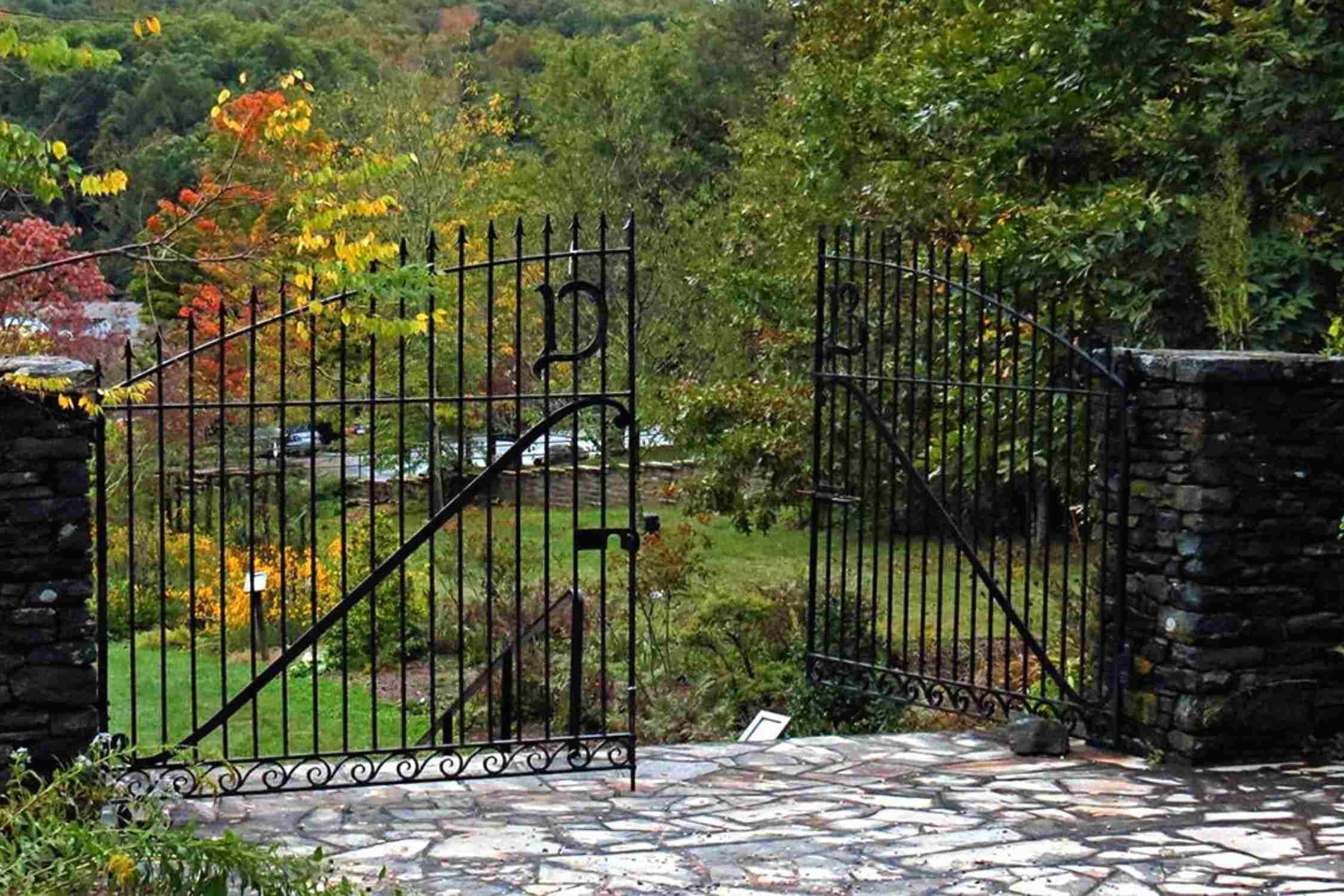 Daniel Boone Native Gardens