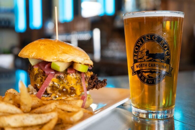 8 BEST Blowing Rock Restaurants to Try!