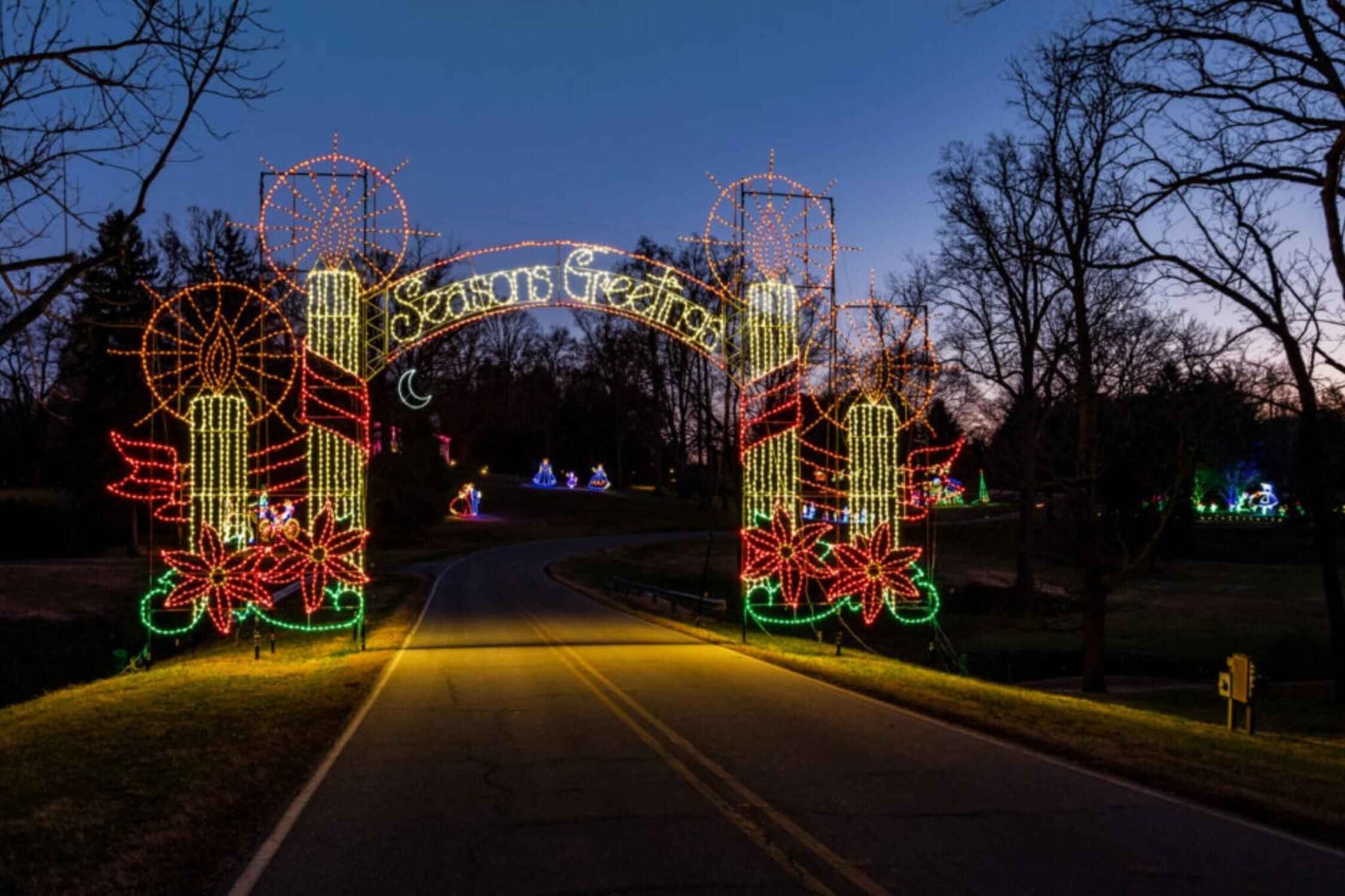 20 BEST Christmas Towns in North Carolina to Celebrate Lost In The