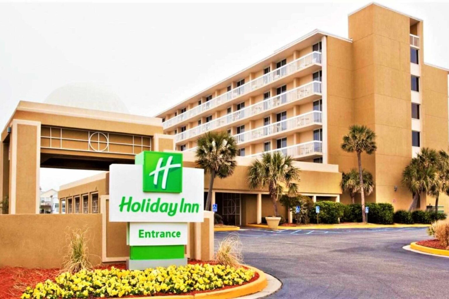 20 BEST Hotels in Myrtle Beach Lost In The Carolinas